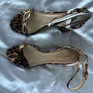 New Unisa Leopard print Sandals with heels in size 10.